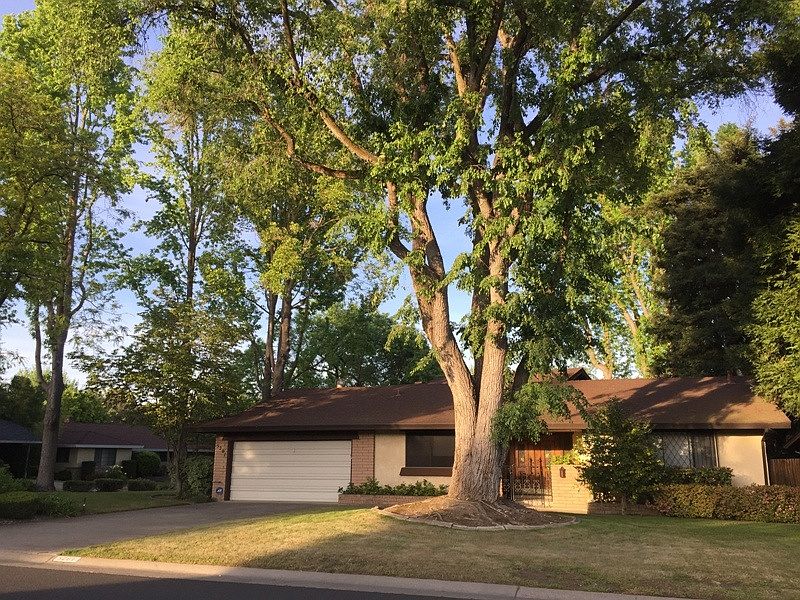1st image of 5201 S Land Park Dr