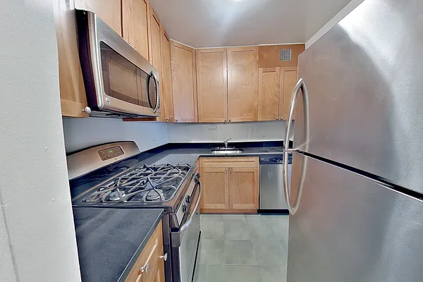 Rented by CitySites Real Estate Group | media 1