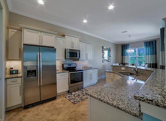 4th image of 9101 Siesta Bay Dr