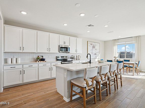 7th image of this home