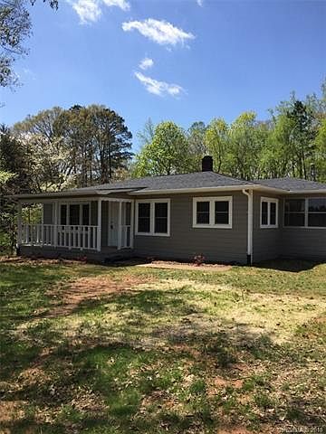 1st image of 2736 Fairwood Dr SE