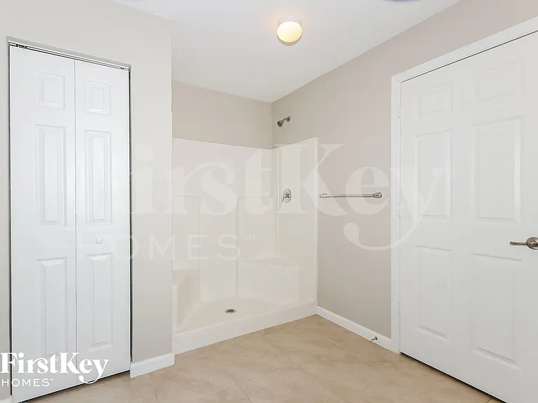 1943 SW Sunglow St — Photo 9