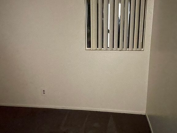 3rd image of 6223-6225 Comstock Ave