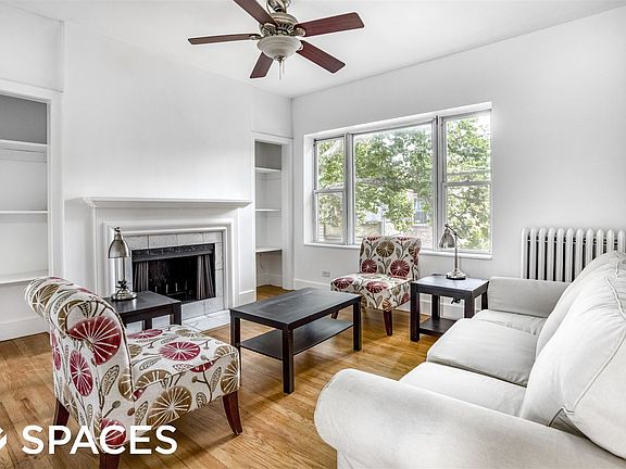 3rd image of 613 1/2 W Arlington Pl APT 3