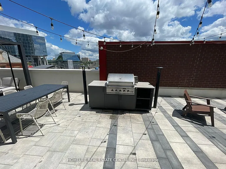 5 Wellington St S #605 — Photo 28