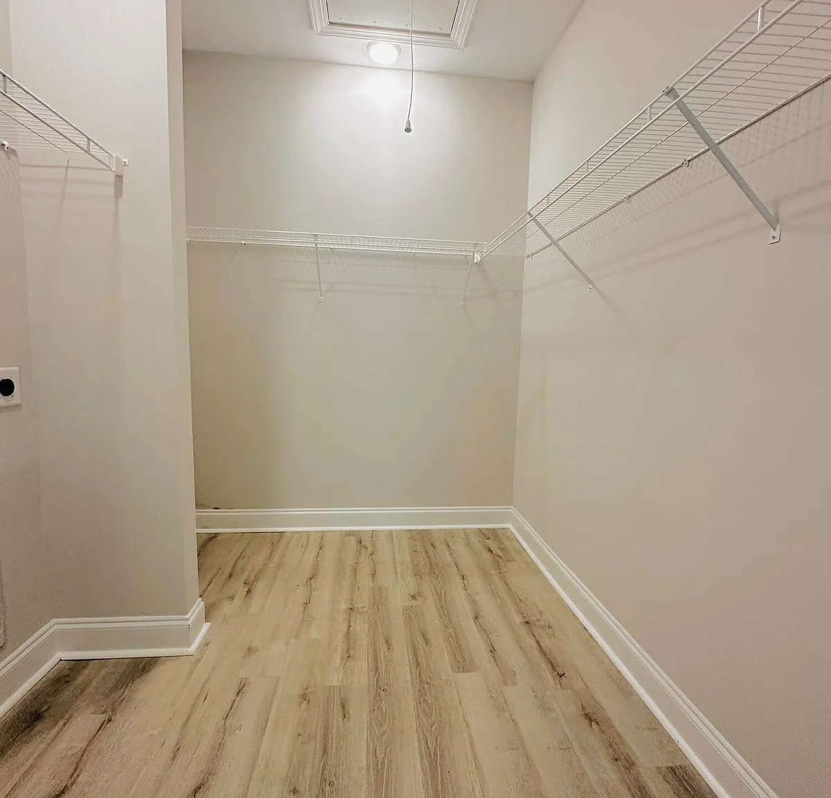 2 bed, 1102 sqft, $1,500 — Photo 4