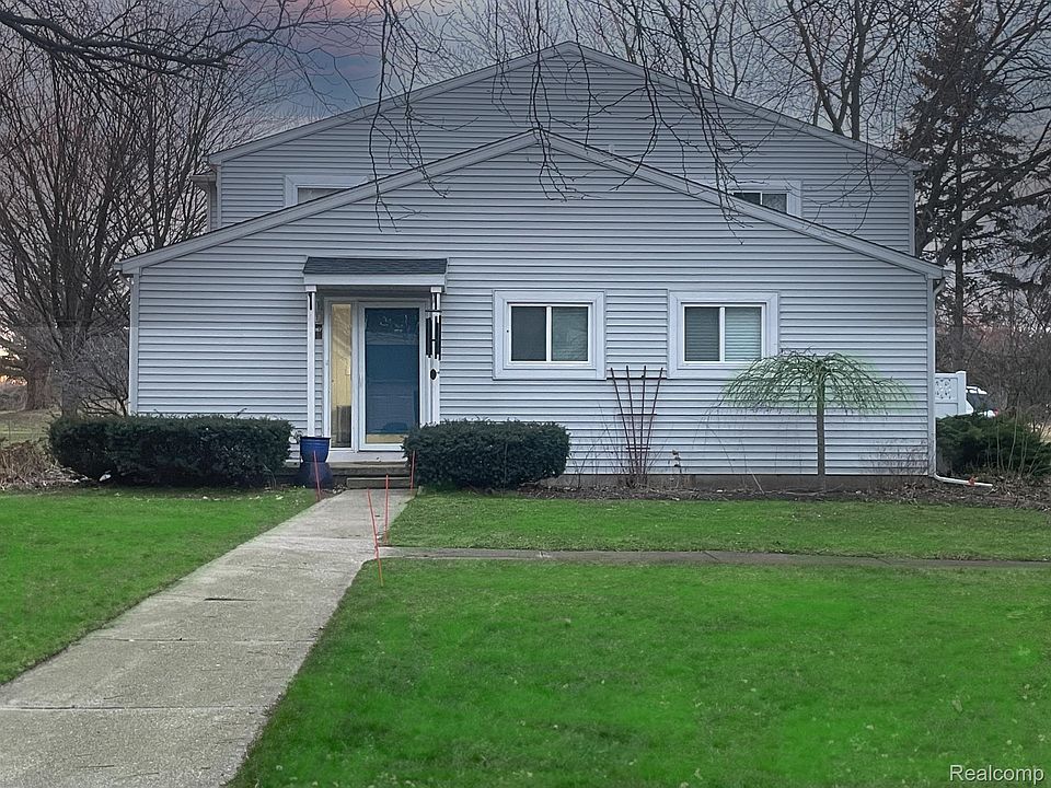 1st image of 1067 Green Meadows Dr