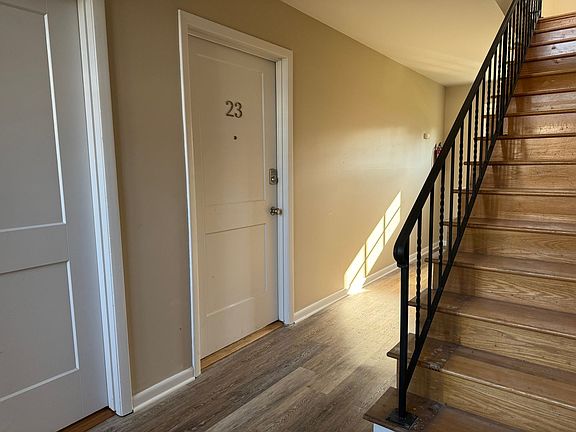 2nd image of 1604-1624 N Yellow Springs St #23