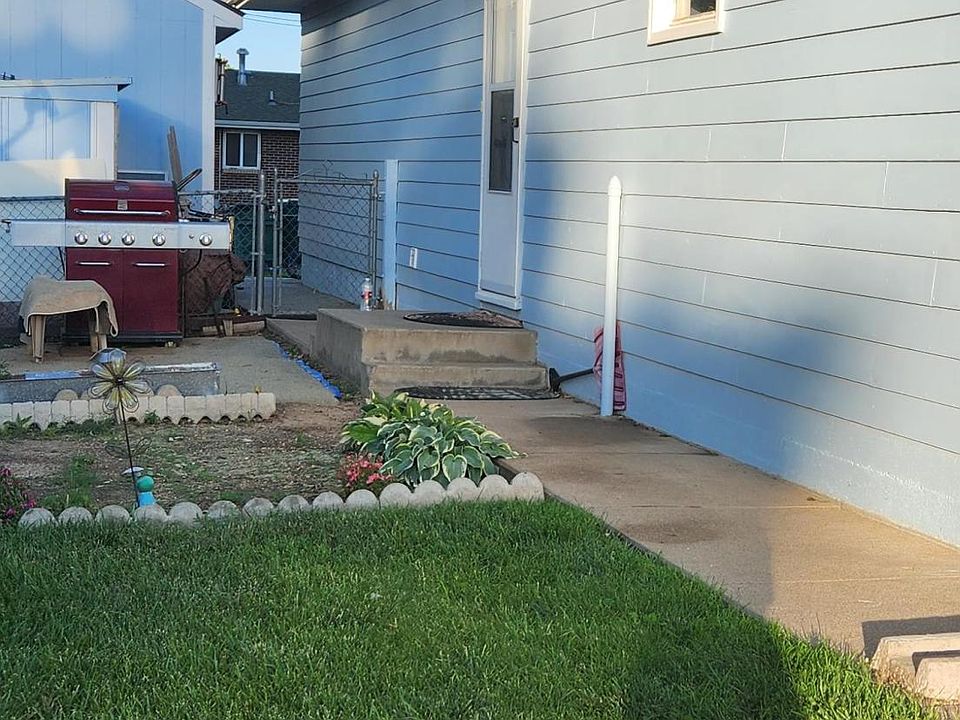 1st image of 414 35th Avenue Ct #B