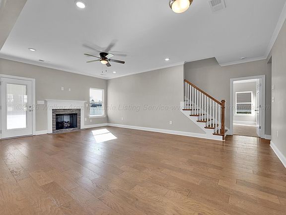 2nd image of 107 Avondale Ln