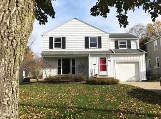 1443 Grenleigh Rd, Lyndhurst, OH 44124