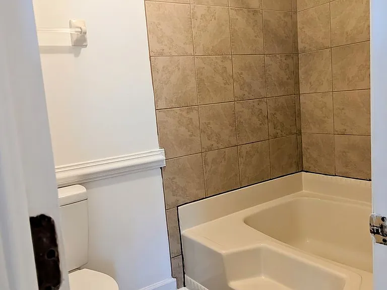 849 Lancaster Ln — Photo 21