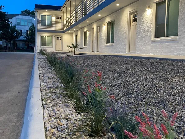 2201 N Garrett Ave #101, Dallas, TX 75206