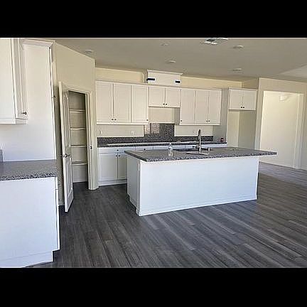 3rd image of 27076 Great Plains Ct