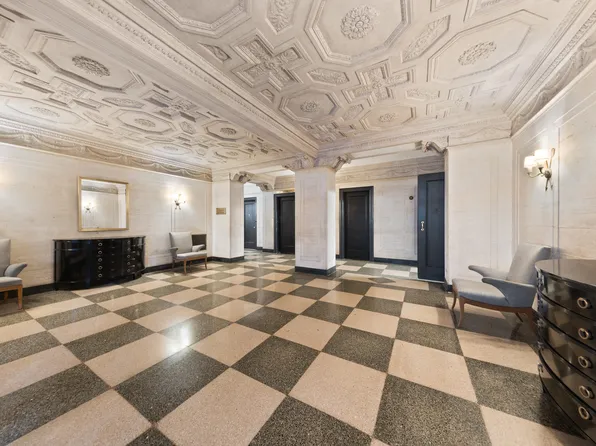 41 5th Avenue image 12 of 16