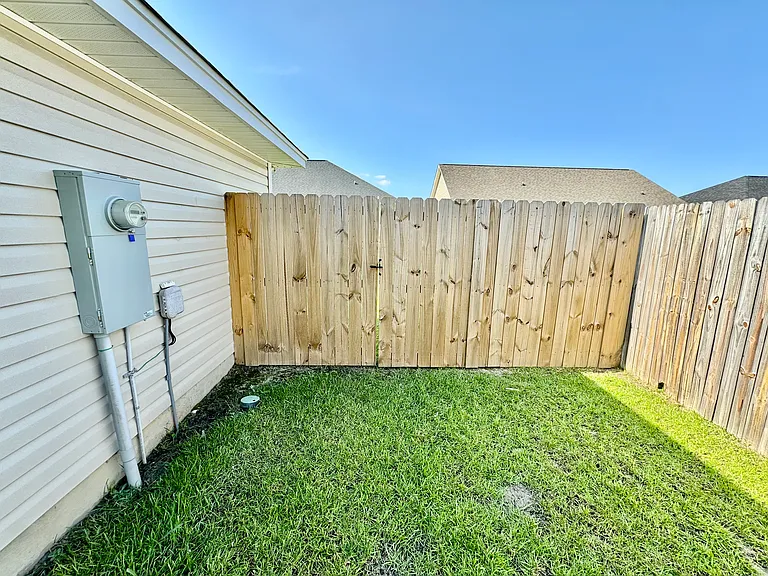 3686 Saddleridge Dr — Photo 13