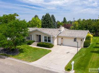 545 E Park St, American Falls, ID 83211