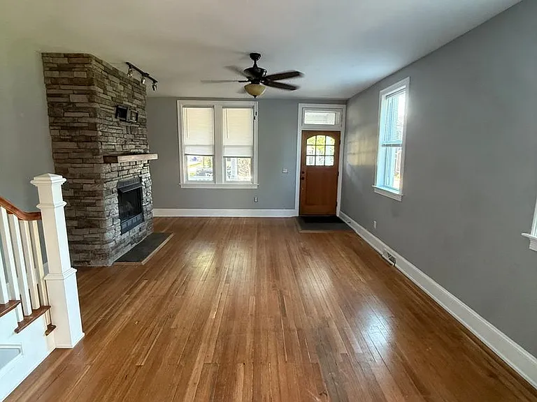 21 N Kershaw St — Photo 5