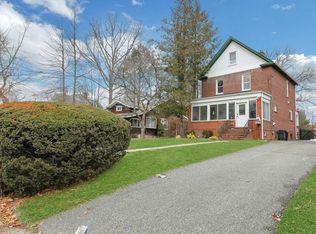 61 Hillside Ave, Cresskill, NJ 07626