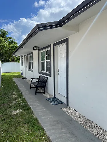 228 NW 9th Ave Photo 1