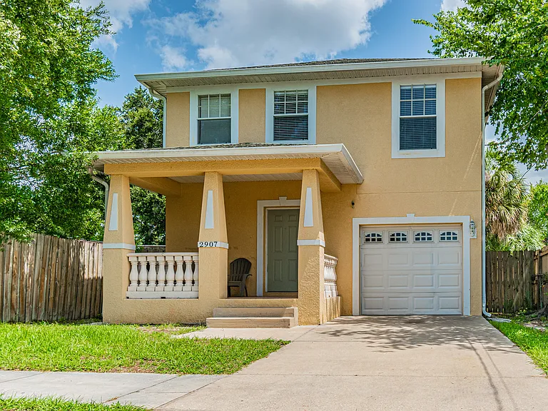 2907 W Chestnut St — Photo 10