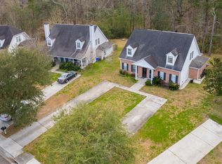 3276 Queensgate Way, Mount Pleasant, SC 29466