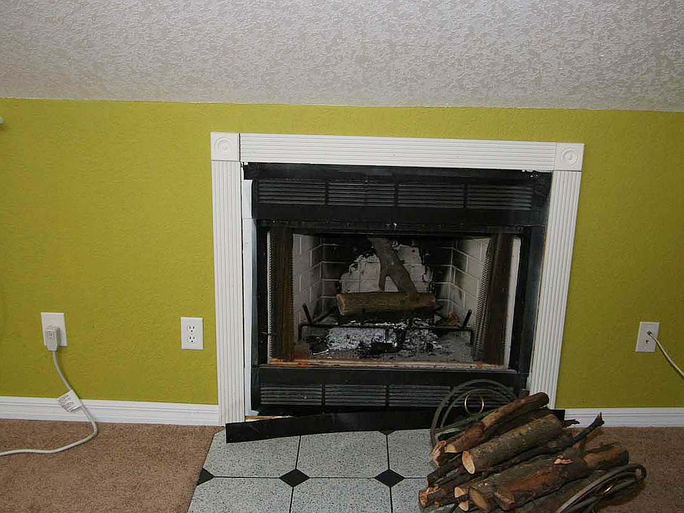 1st image of 237 E Woodward Ave