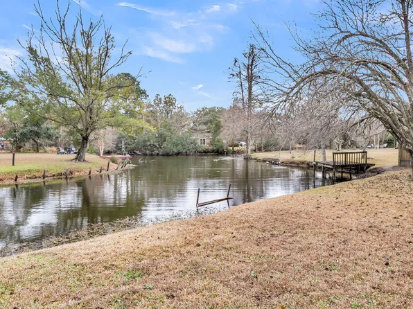 1093 Harbor View Rd, Charleston, SC 29412