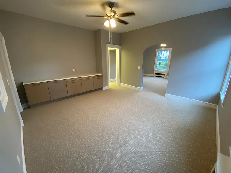 807 Clay Ave #2 — Photo 3