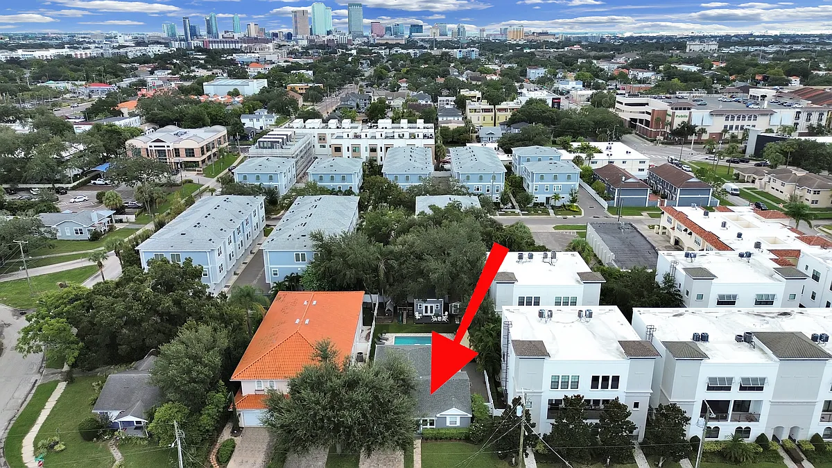 Building Photo - 204 S Audubon Ave