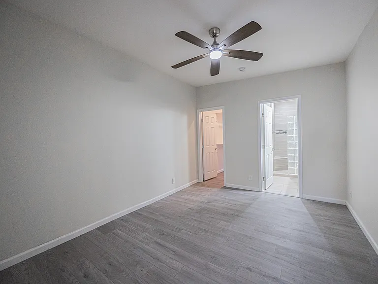 1332 E Whitton Ave — Photo 11