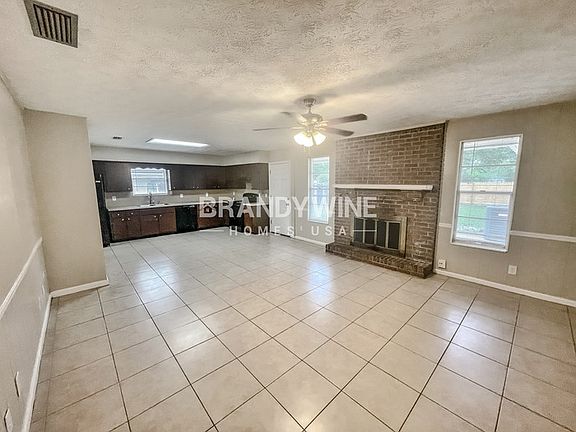 3rd image of 1213 Sizemore Ct