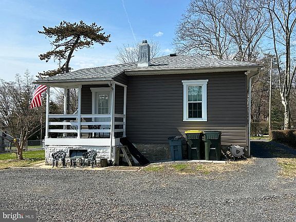 3rd image of 127 Allison Rd