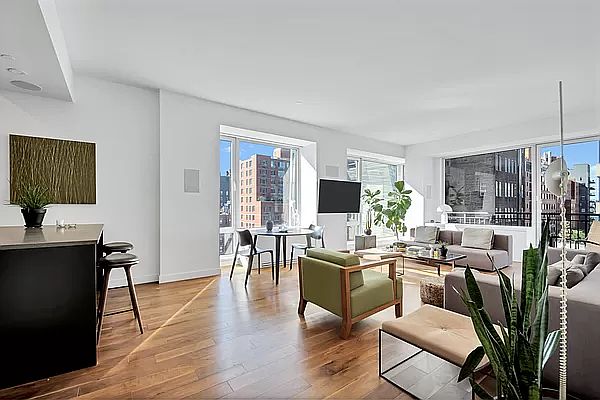 1st image of 231 10th Ave APT 10A