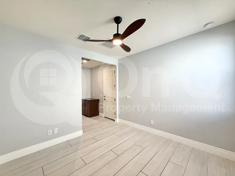18797 W Becker Ct — Photo 14