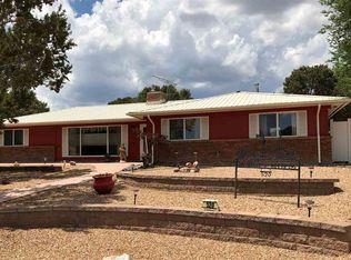 520 Rover Blvd, Los Alamos, NM 87547
