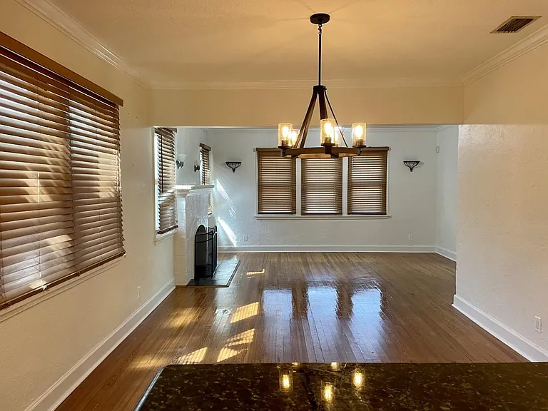 430 Monroe Dr — Photo 15