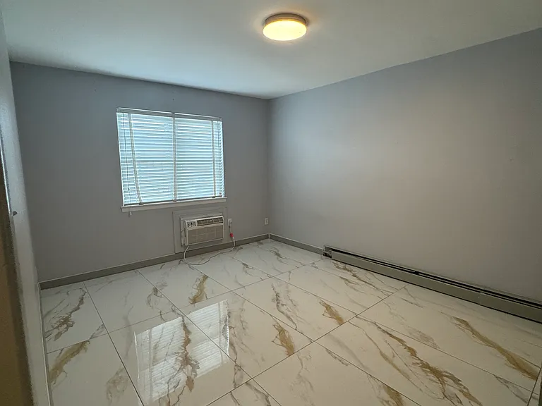 71-73 Dahlgren Pl #2 — Photo 15