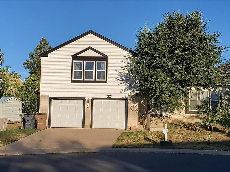 1st image of 926 S Kittredge Way