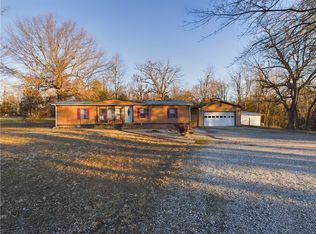 9893 206th Hwy, Harrison, AR 72601