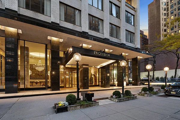 Sold by Compass | media 10