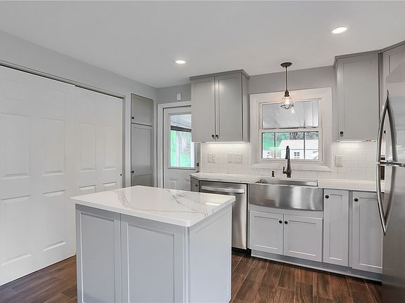 5th image of 29 Hughey Ln