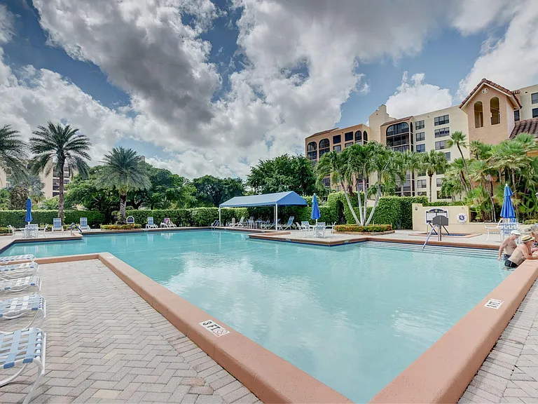 7194 Promenade Dr #102 — Photo 48