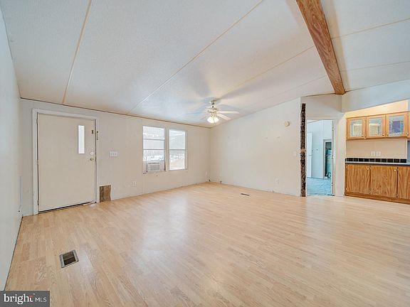 5th image of 13577 Countyline Church Rd