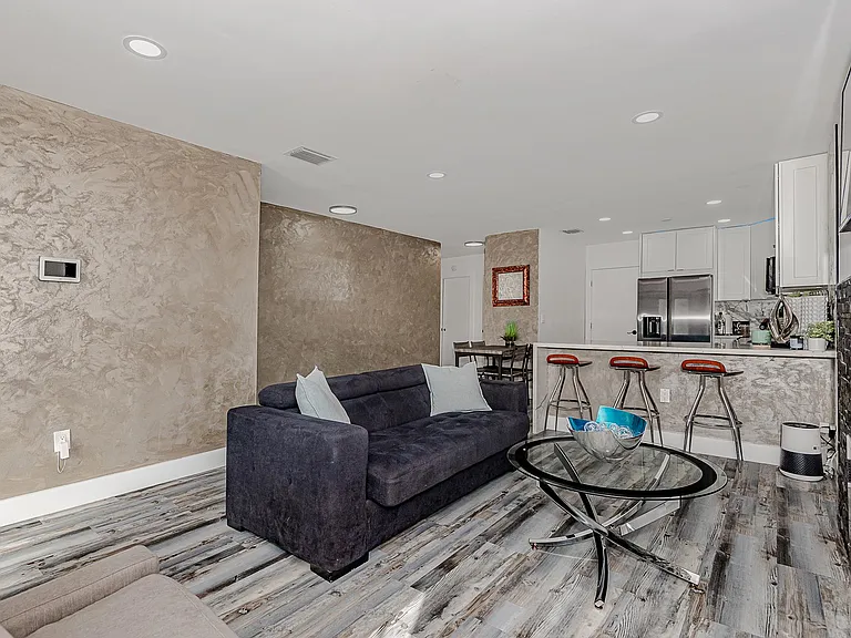 2425 SW 26th Ln #A — Photo 11