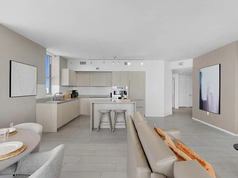 4010 S Ocean Dr #ID1227204P — Photo 16