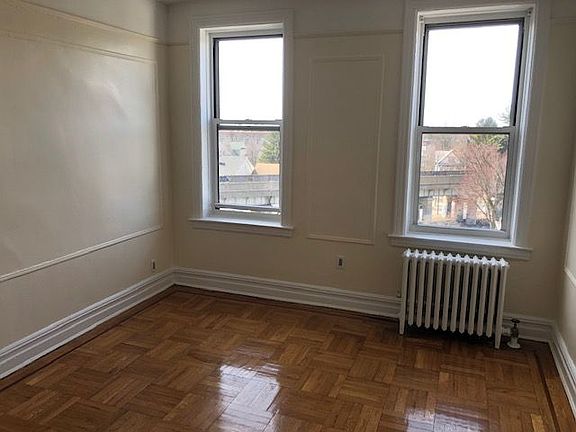 5th image of 8528 118th St APT 5D