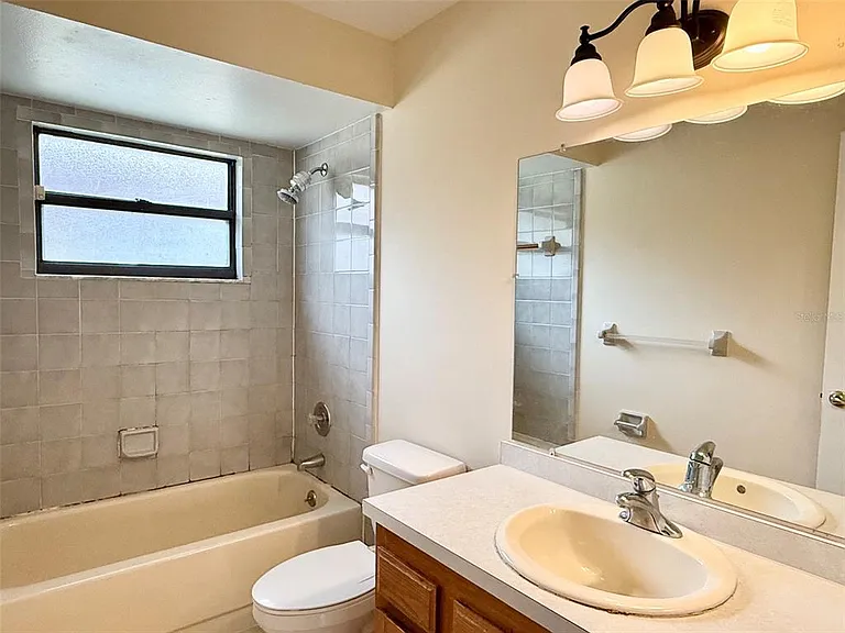 1215 Creekbottom Cir — Photo 22