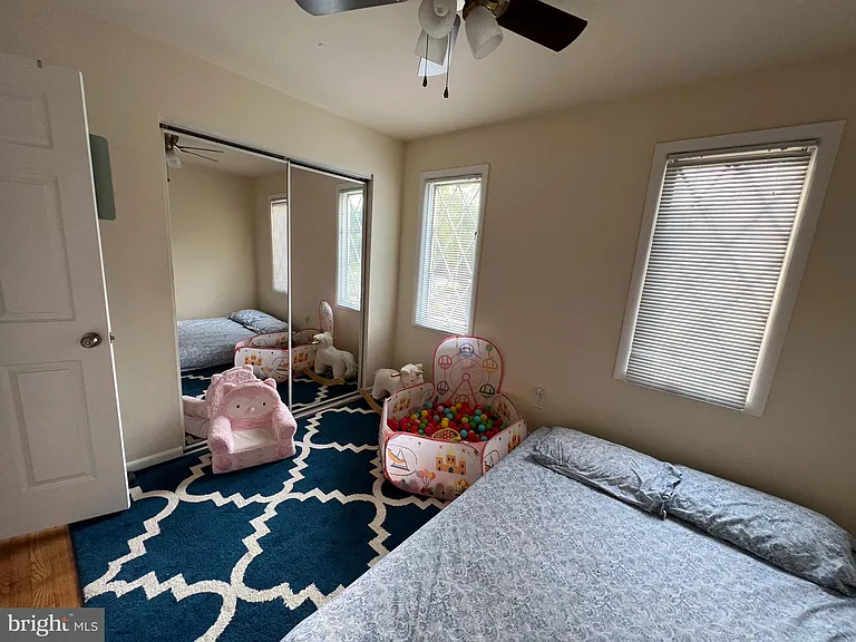 890 Belfry Dr — Photo 6