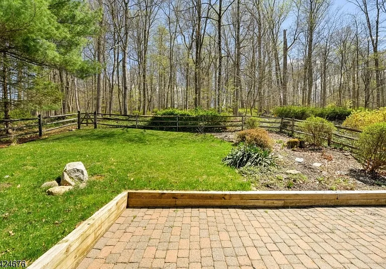 64 Hilltop Trl — Photo 31